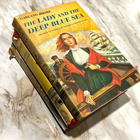 3 Vintage Hardcover Books (lot #5) - Picture 2 of 7